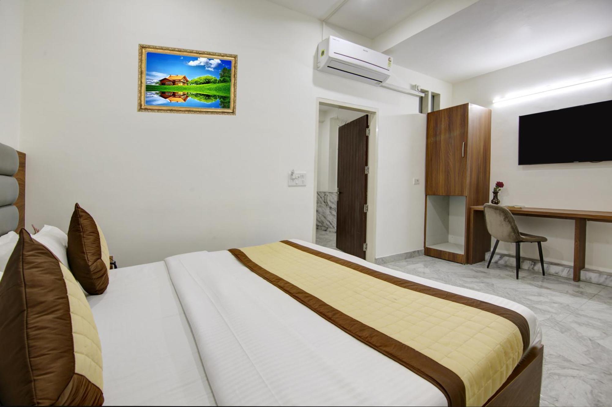 Hotel S B Inn - Near New Delhi Railway Station Paharganj Exteriör bild