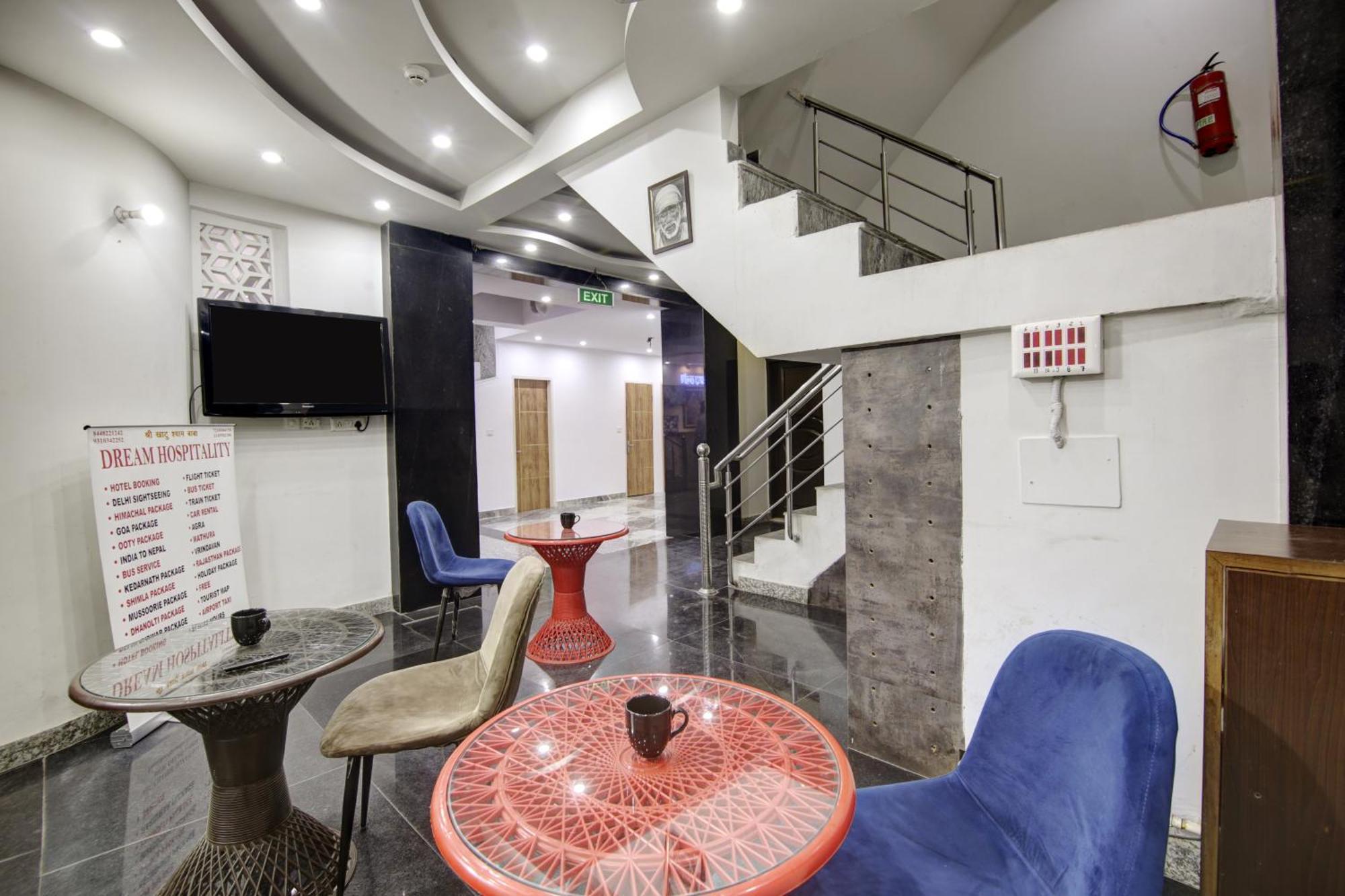 Hotel S B Inn - Near New Delhi Railway Station Paharganj Exteriör bild